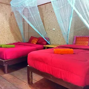 https://lanta-maikeaw-bungalow.koh-lantahotels.net